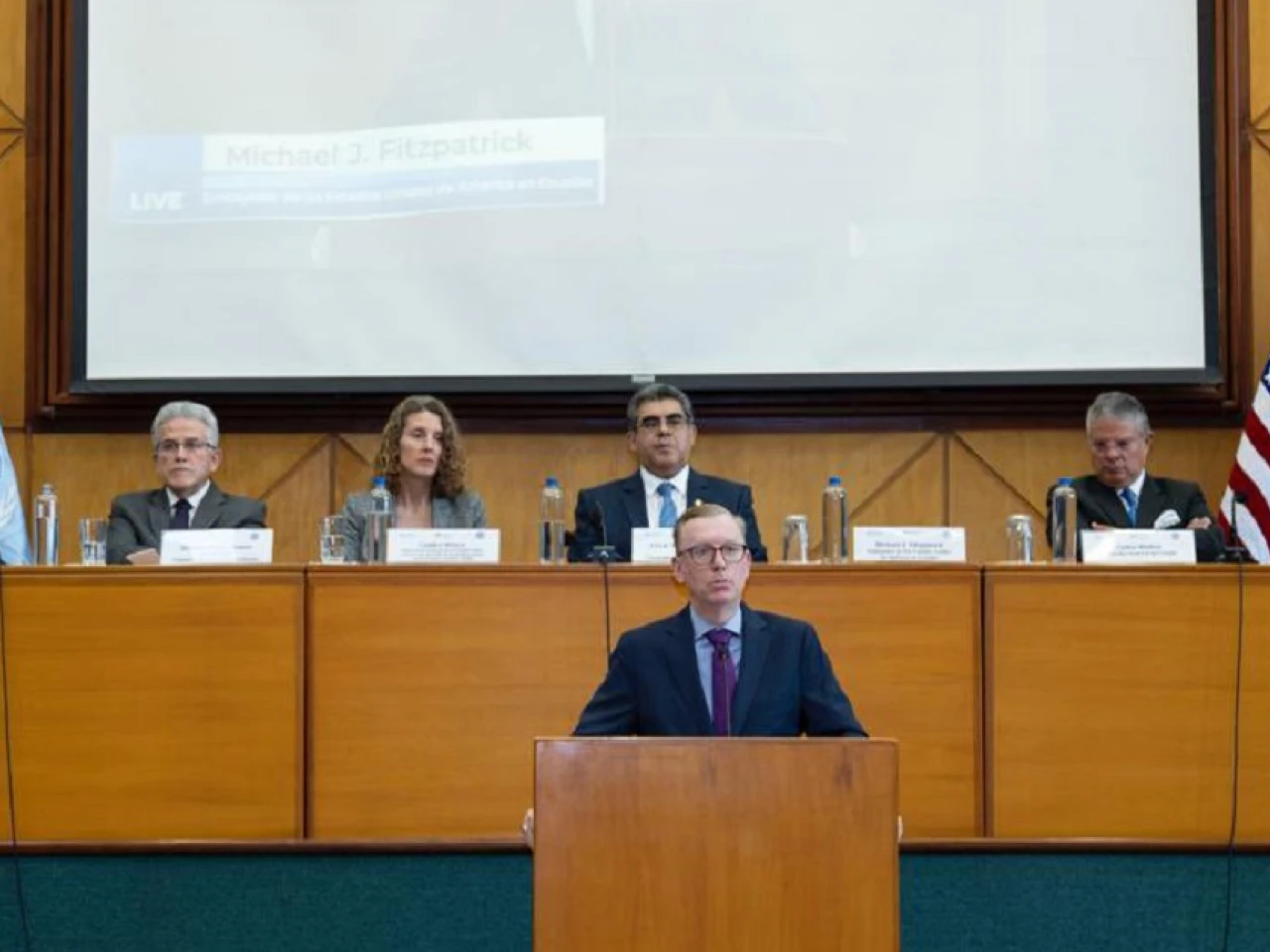 Embajador de EE.UU. criticó a la justicia ecuatoriana