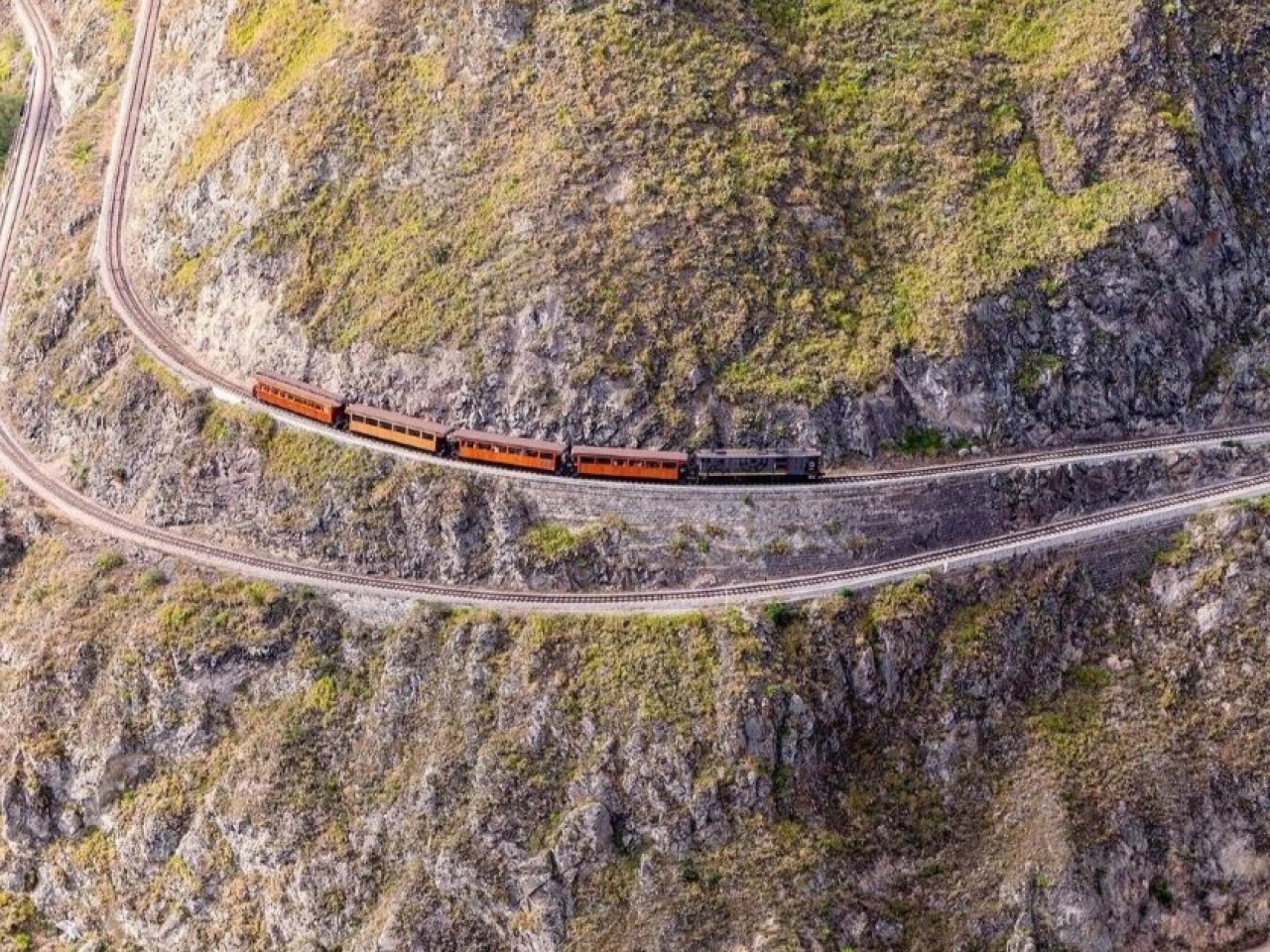 Las pruebas para reactivar ruta ferroviaria de la Nariz del Diablo iniciaron