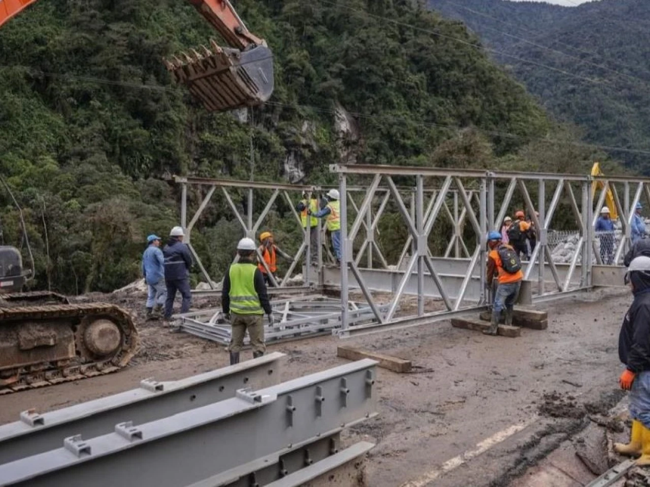 MTOP instala puente Bailey para recuperar la conectividad en Napo