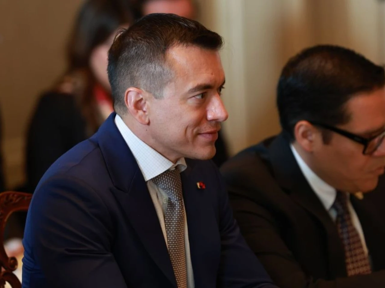 Gobierno oficializa el fin de los aranceles del 100 % a productos colombianos 
