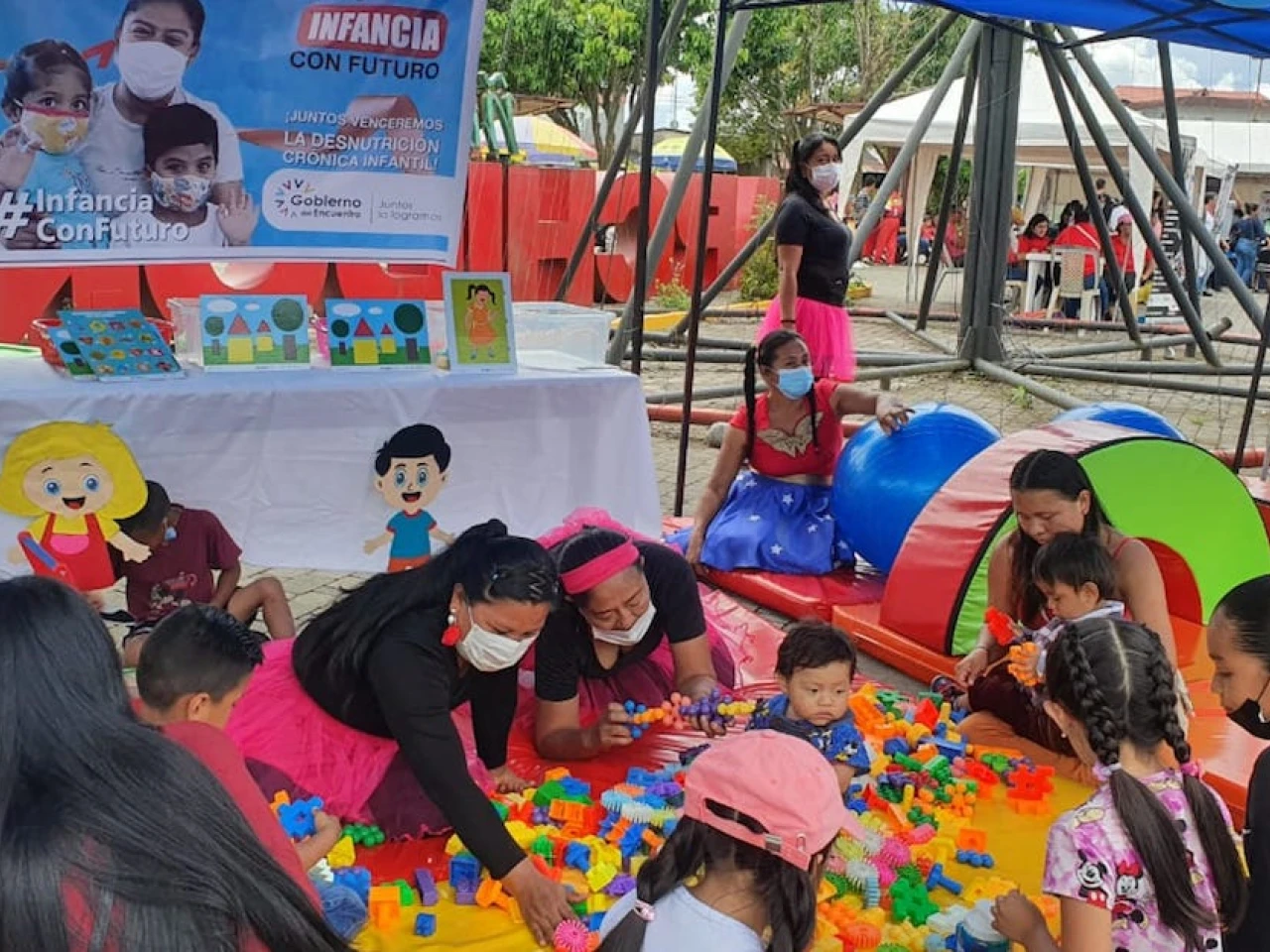 La feria ‘Infancia con Futuro’ se realizó en Archidona