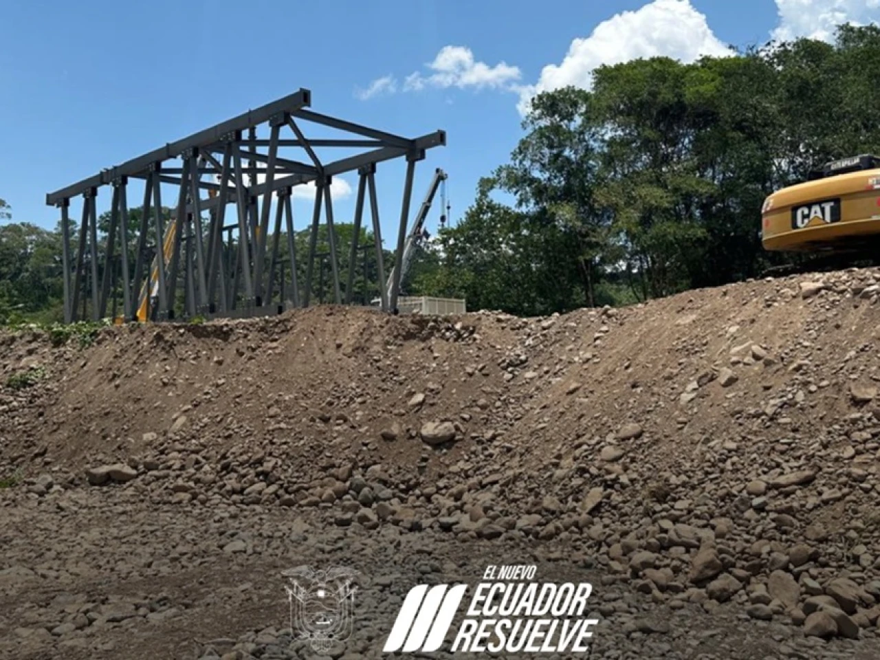 Orellana: Puente sobre el río Pucuno registra un avance de 60 %