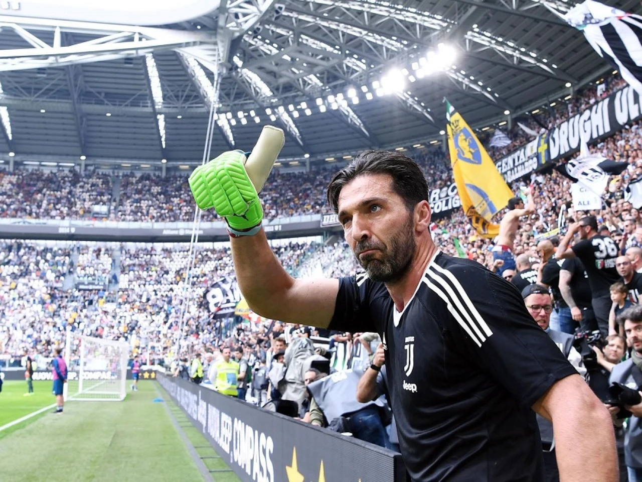 Gianluigi Buffon deja el fútbol a los 45 años