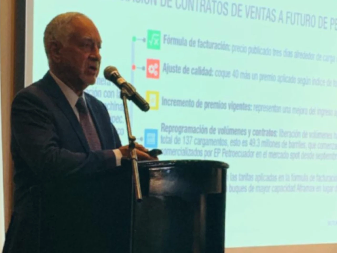 Ministerio de Ambiente entrega licencias ambientales para la perforación del campo Ishpingo, en el ITT 