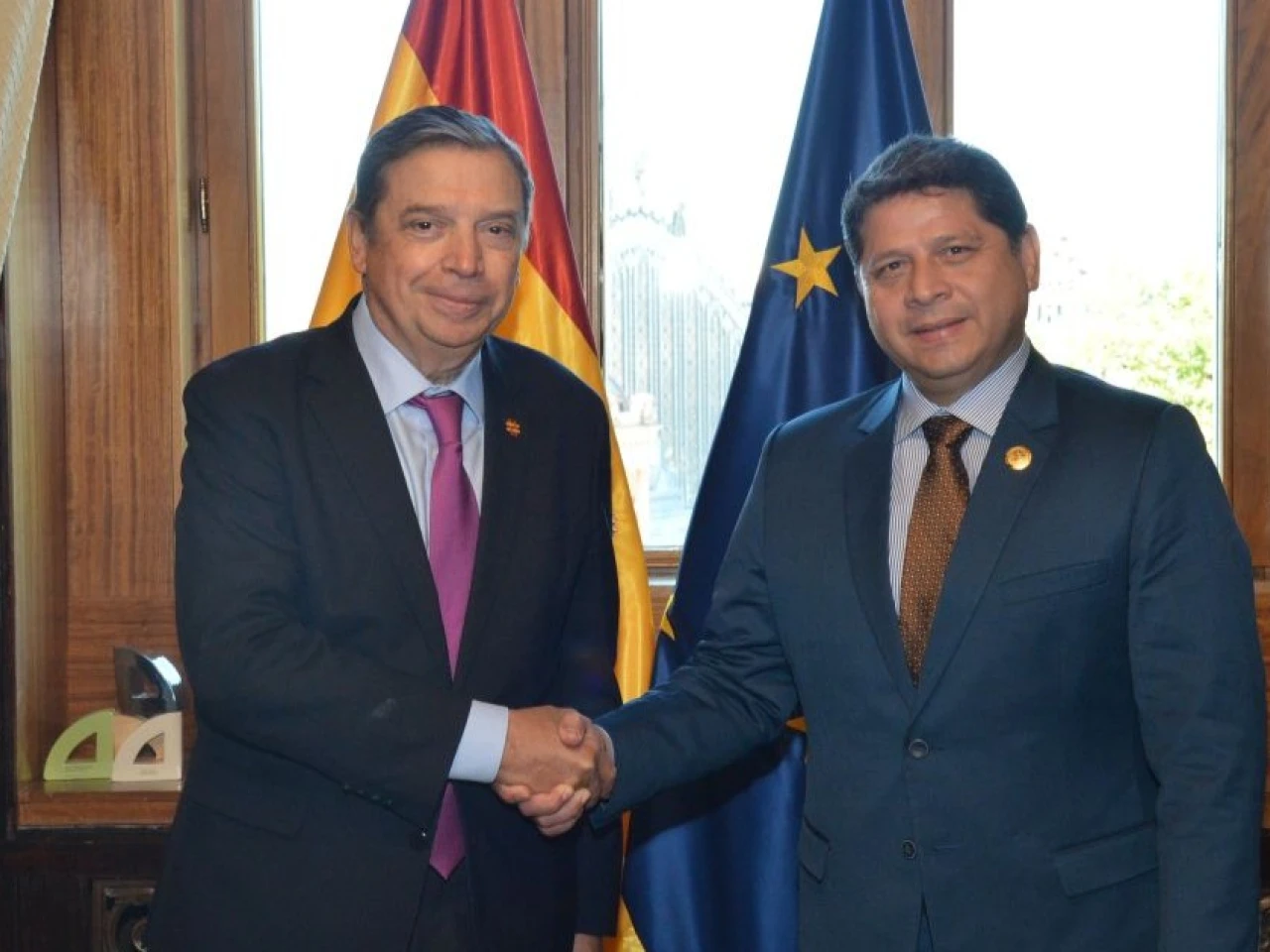 Ecuador y España firmaron acuerdo agroalimentario