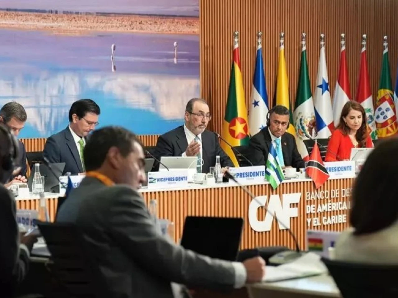 CAF aprueba USD 450 millones para Ecuador para seguridad y emergencias