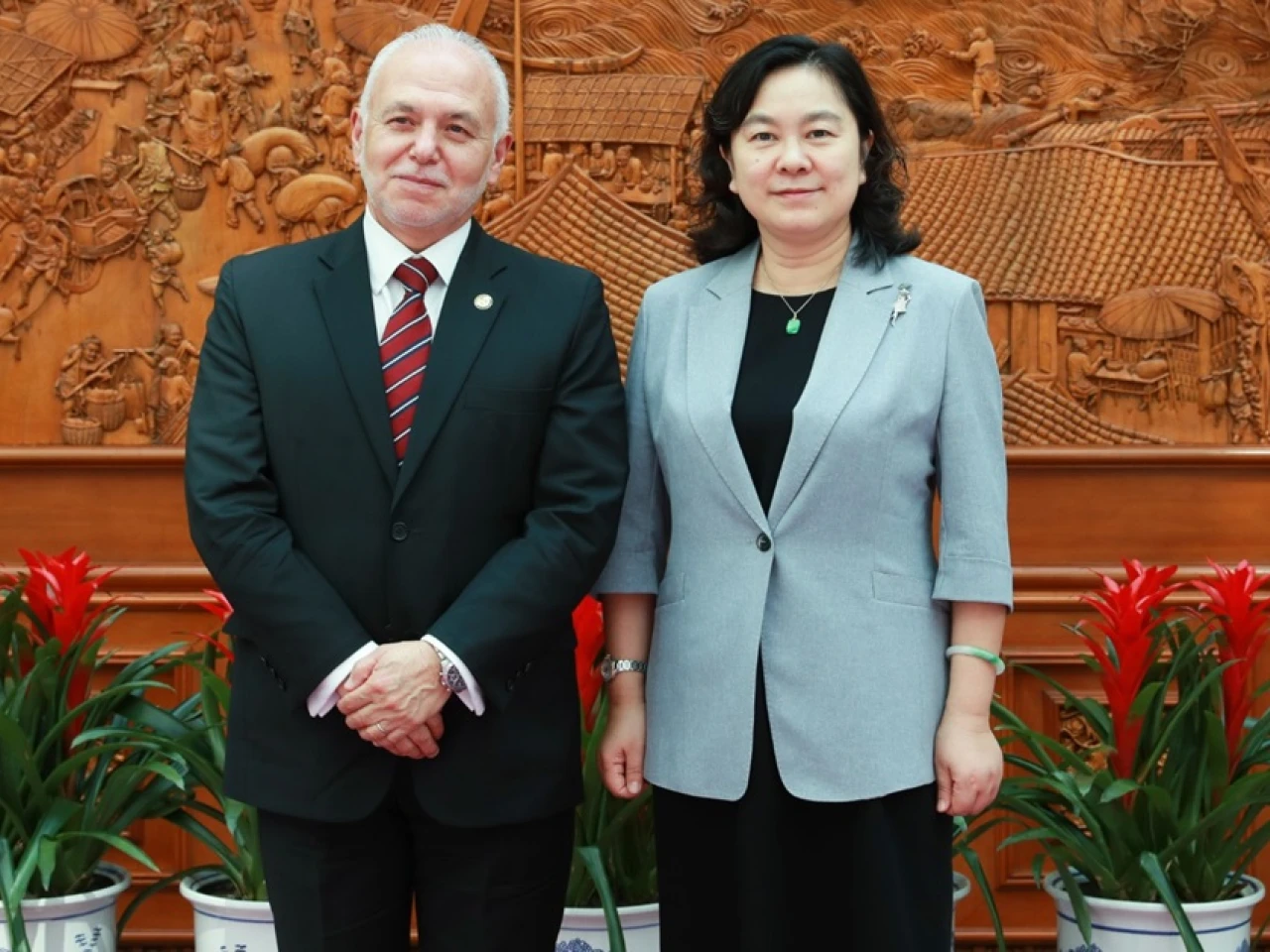 Ecuador y China fortalecen sus relaciones bilaterales 