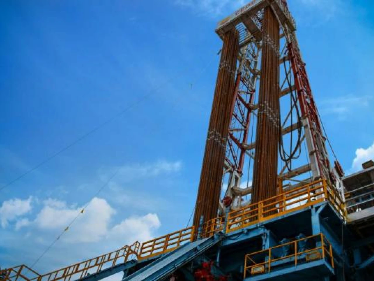 Concretar la fusión de Petroamazonas y Petroecuador complica al gobierno