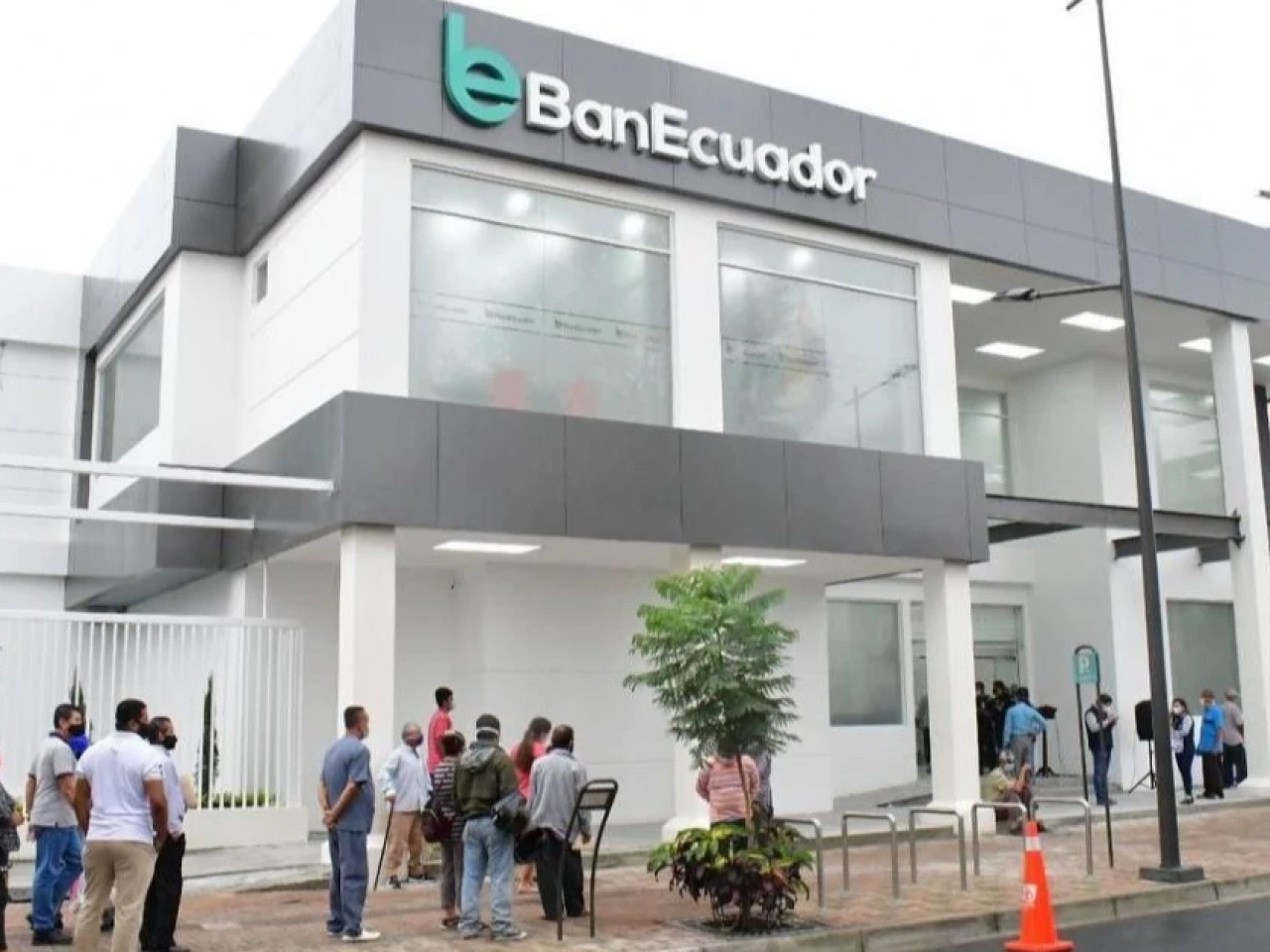 Emprendedores indígenas, afroecuatorianos y montubios podrán acceder a crédito 
