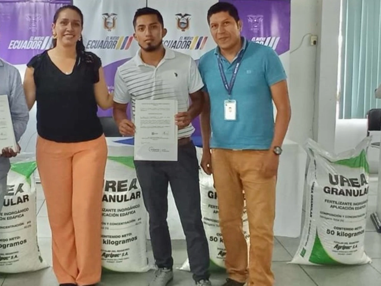 Napo: 150 productores se beneficiaron con urea y certificados