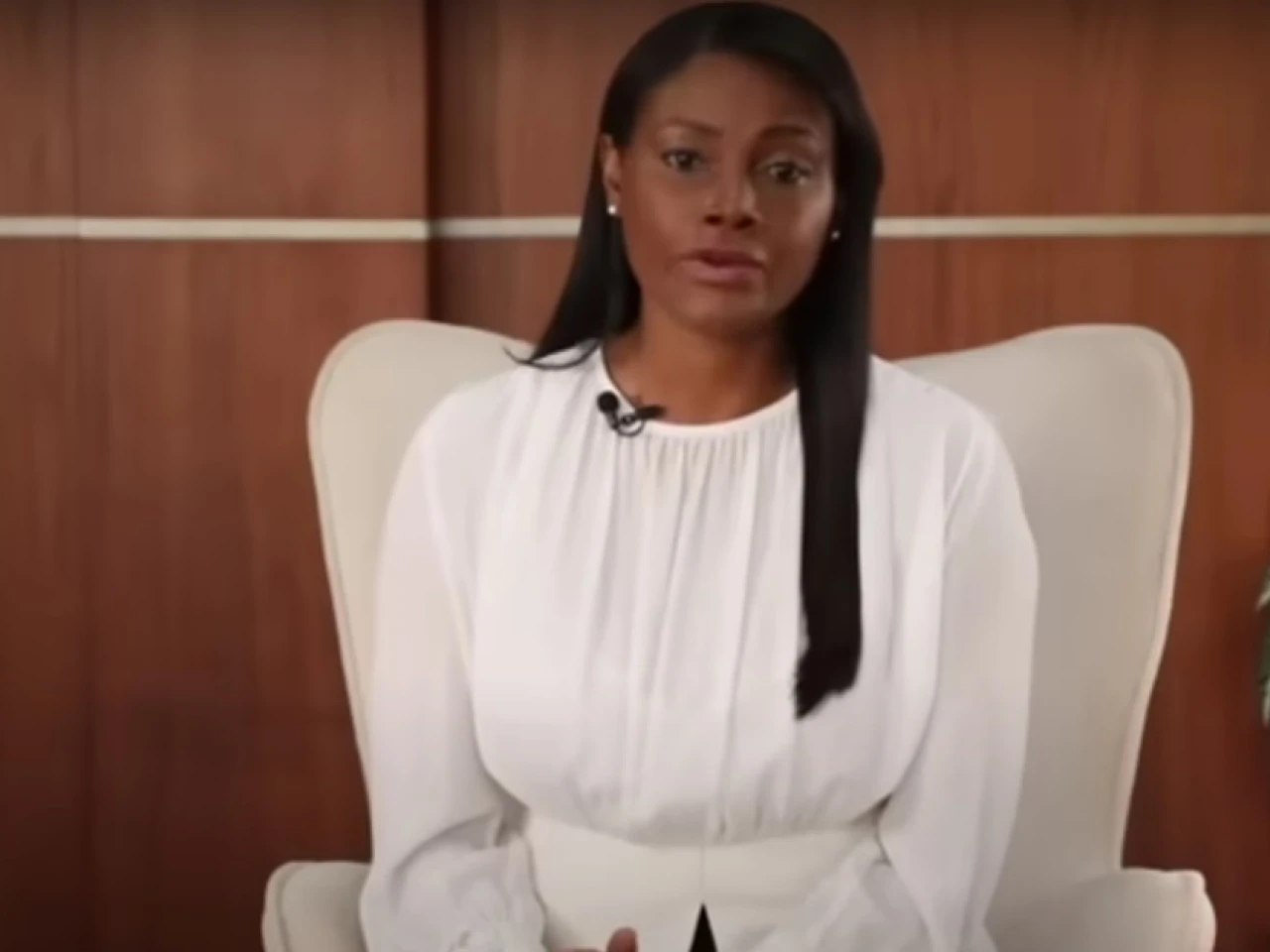 Diana Salazar anunció embarazo y pidió detener juicios políticos