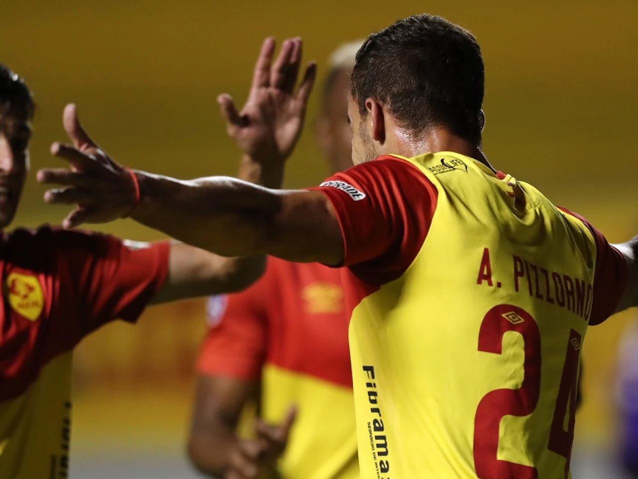 5 equipos siguen en la puja por dar caza al Aucas