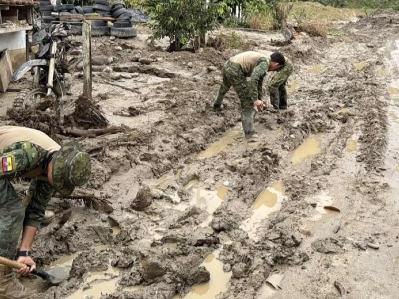 Continúa la búsqueda de seis desaparecidos tras el aluvión en Zamora Chinchipe