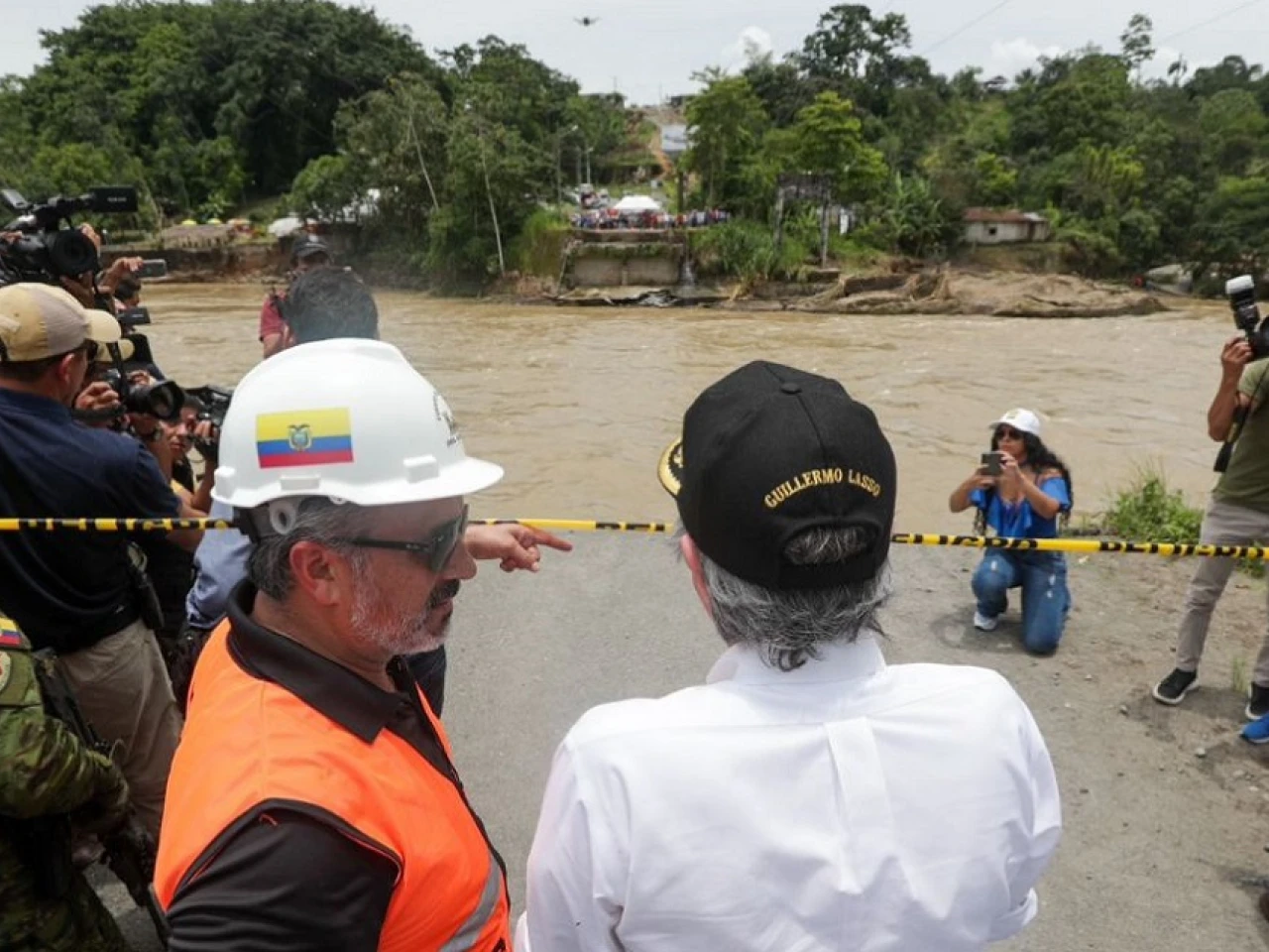 Ecuador solicita ayuda a EE.UU. para reemplazar puente sobre Río Blanco