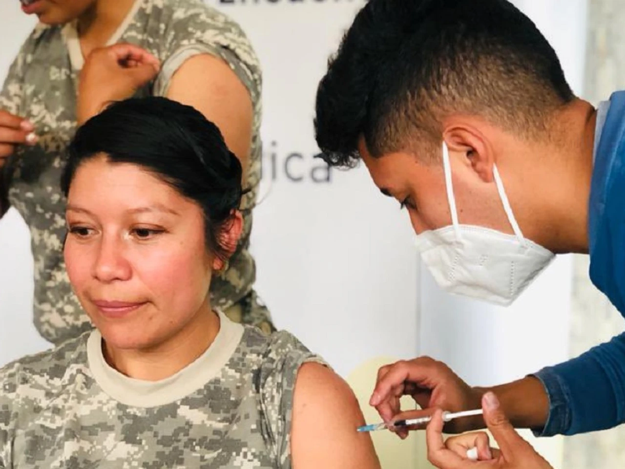 Ecuador y Colombia realizan plan de vacunación conjunta en la frontera 