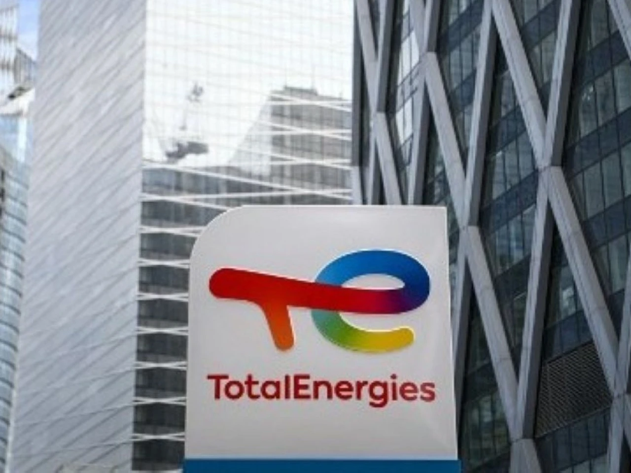 La Justicia francesa condenó a TotalEnergies por presentar objetivos climáticos engañosos