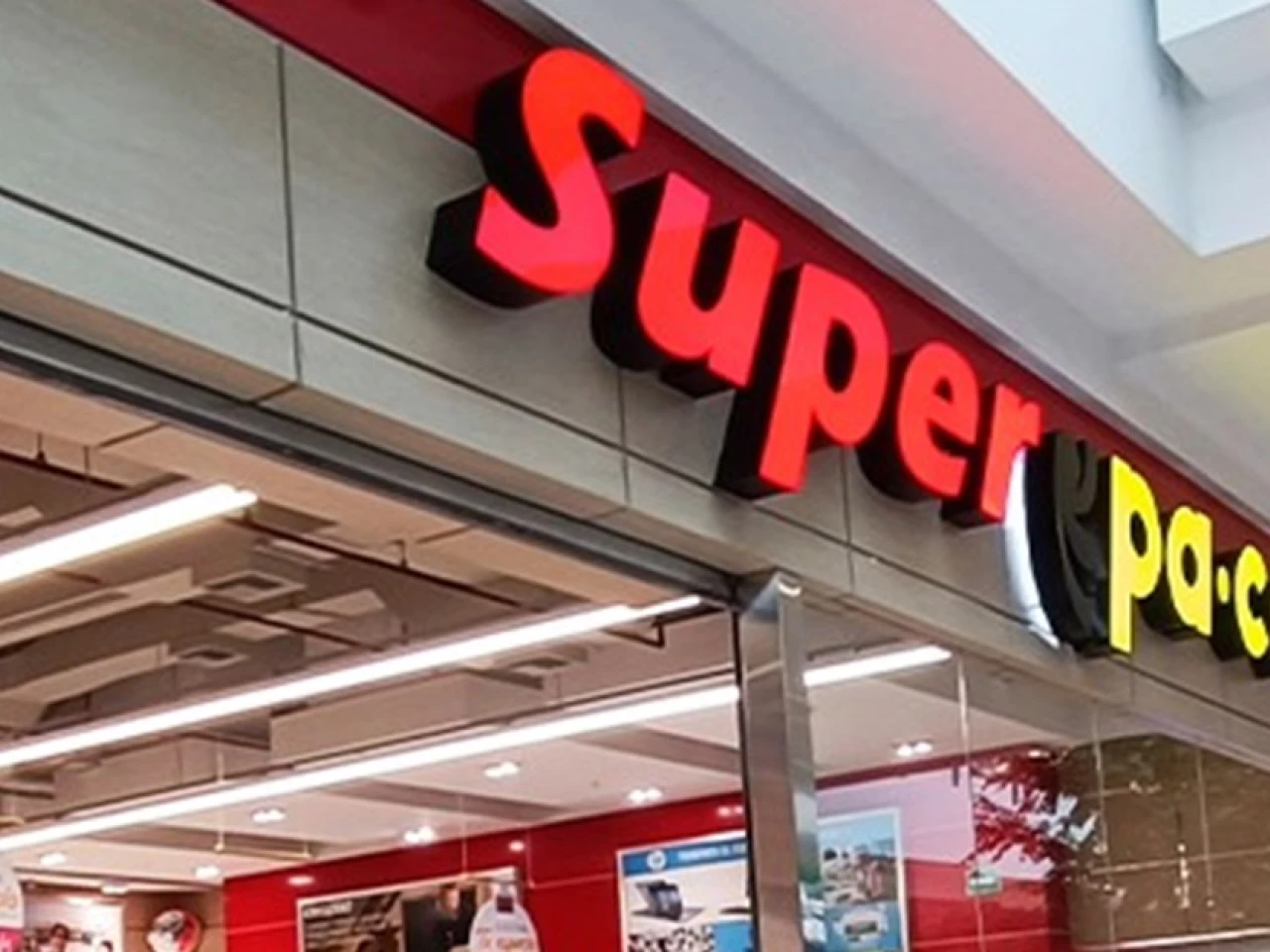 SuperPaco compró a Juan Marcet 