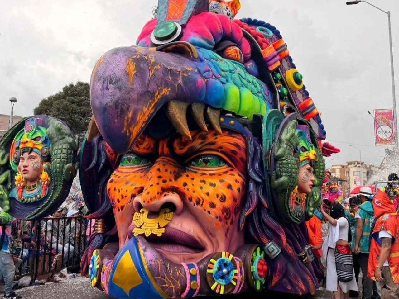 Colombia: La fantasía desafía a la lluvia en el Desfile Magno del carnaval de Pasto