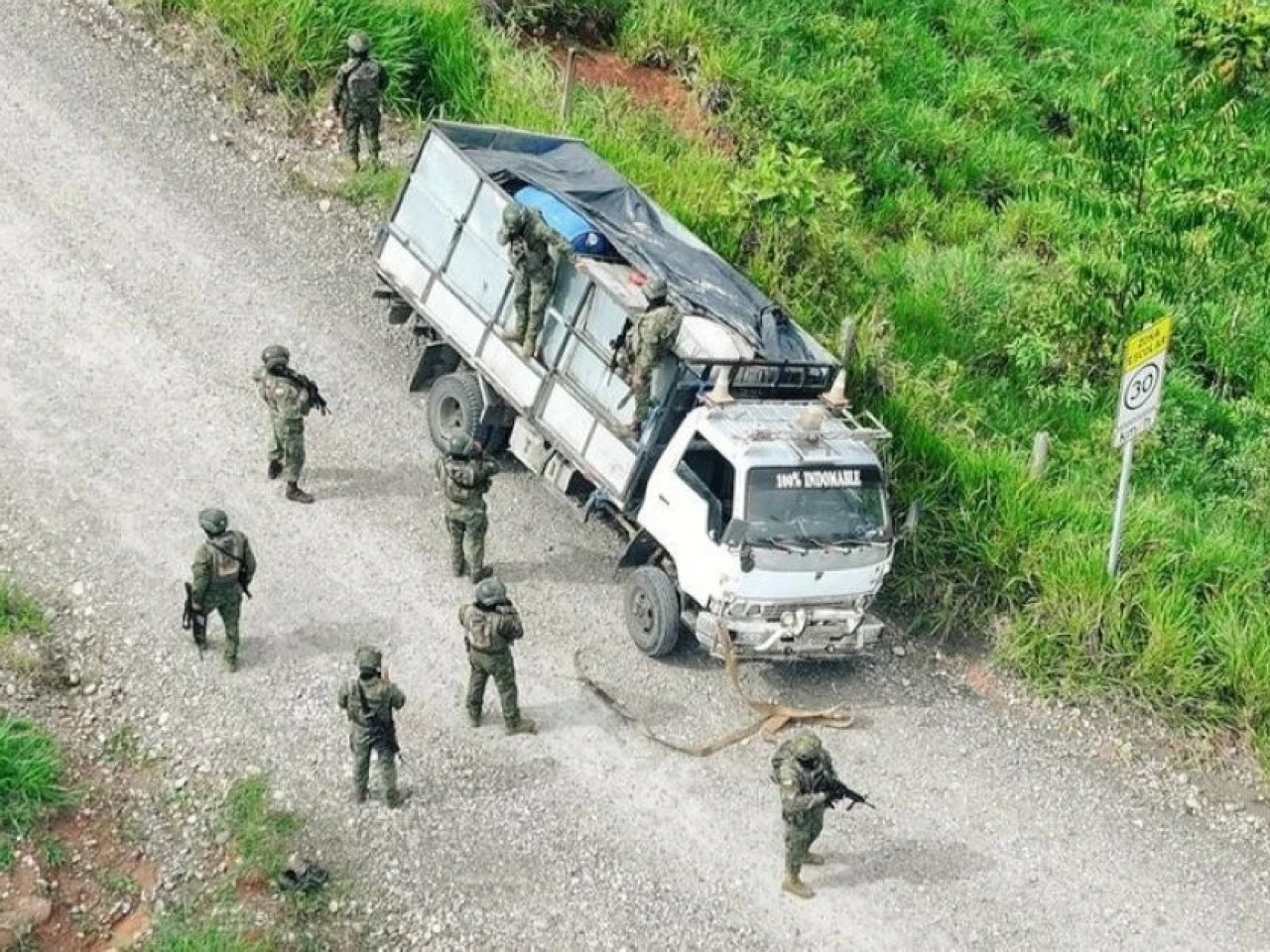 Sucumbíos: militares incautan más de 4.600 galones de combustible