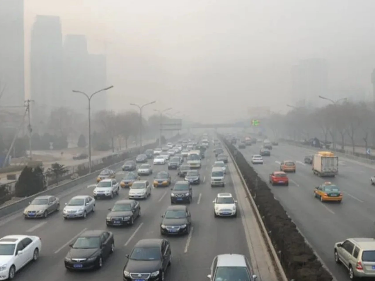 Perú: La contaminación de vehículos causa 10.000 muertes anuales en Lima