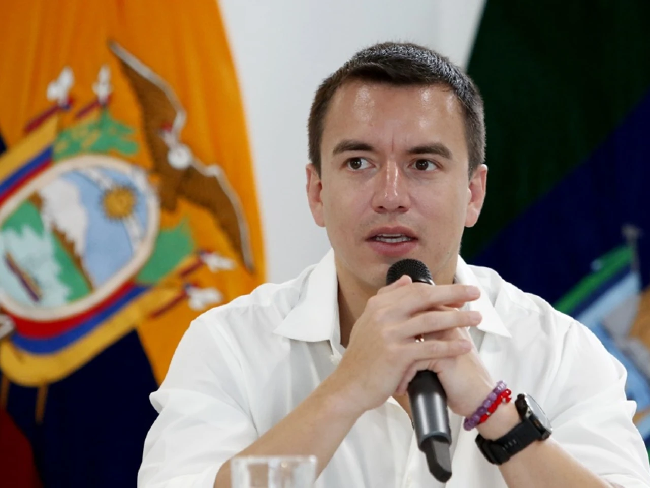 Noboa decretó subida del IVA al 15 % a partir del 1 de abril