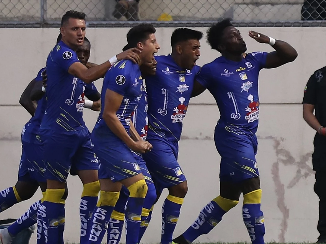 Copa Sudamericana: Delfín y 9 de Octubre empataron en Manta