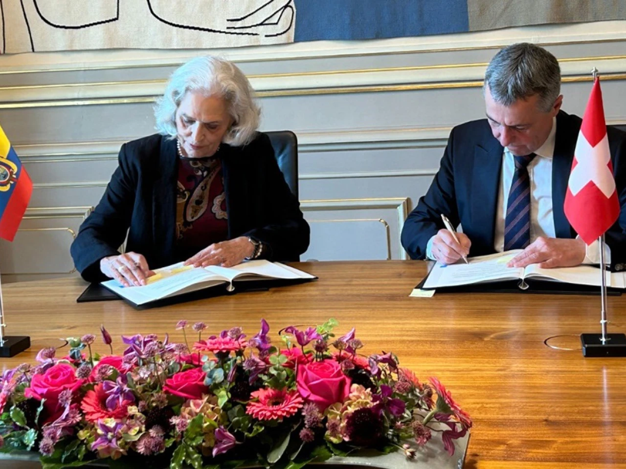 Suiza representará intereses de México ante Ecuador y viceversa