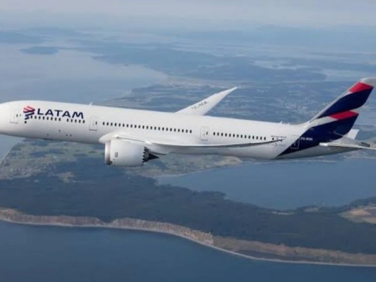 Latam abre la venta de pasajes para la nueva ruta directa entre Quito y Santiago
