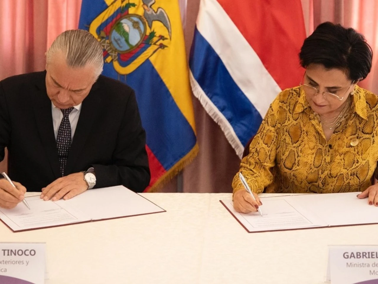 Ecuador y Costa Rica afianzan su relación bilateral