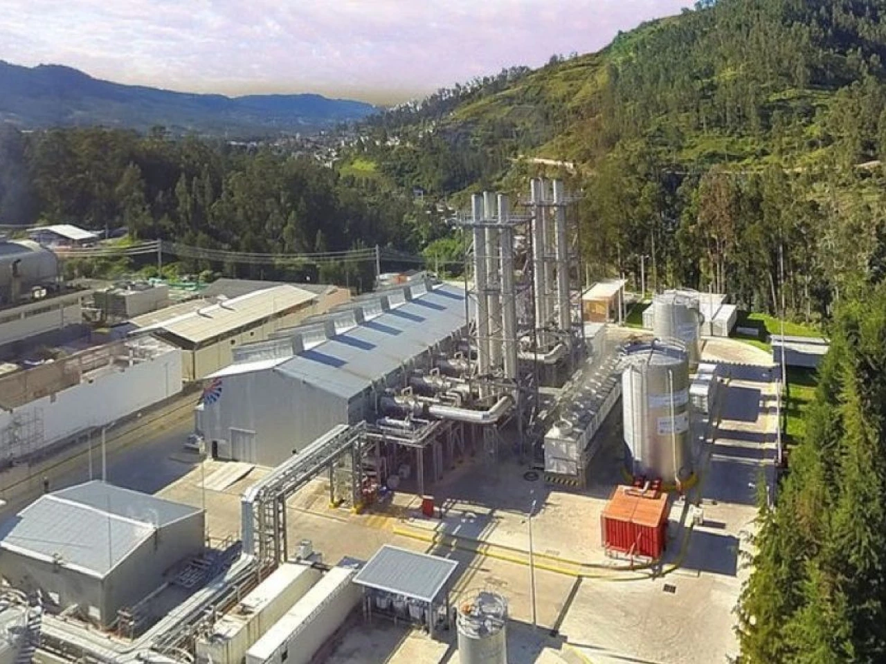 Celec adjudica contrato para generación temporal a diésel en Guangopolo