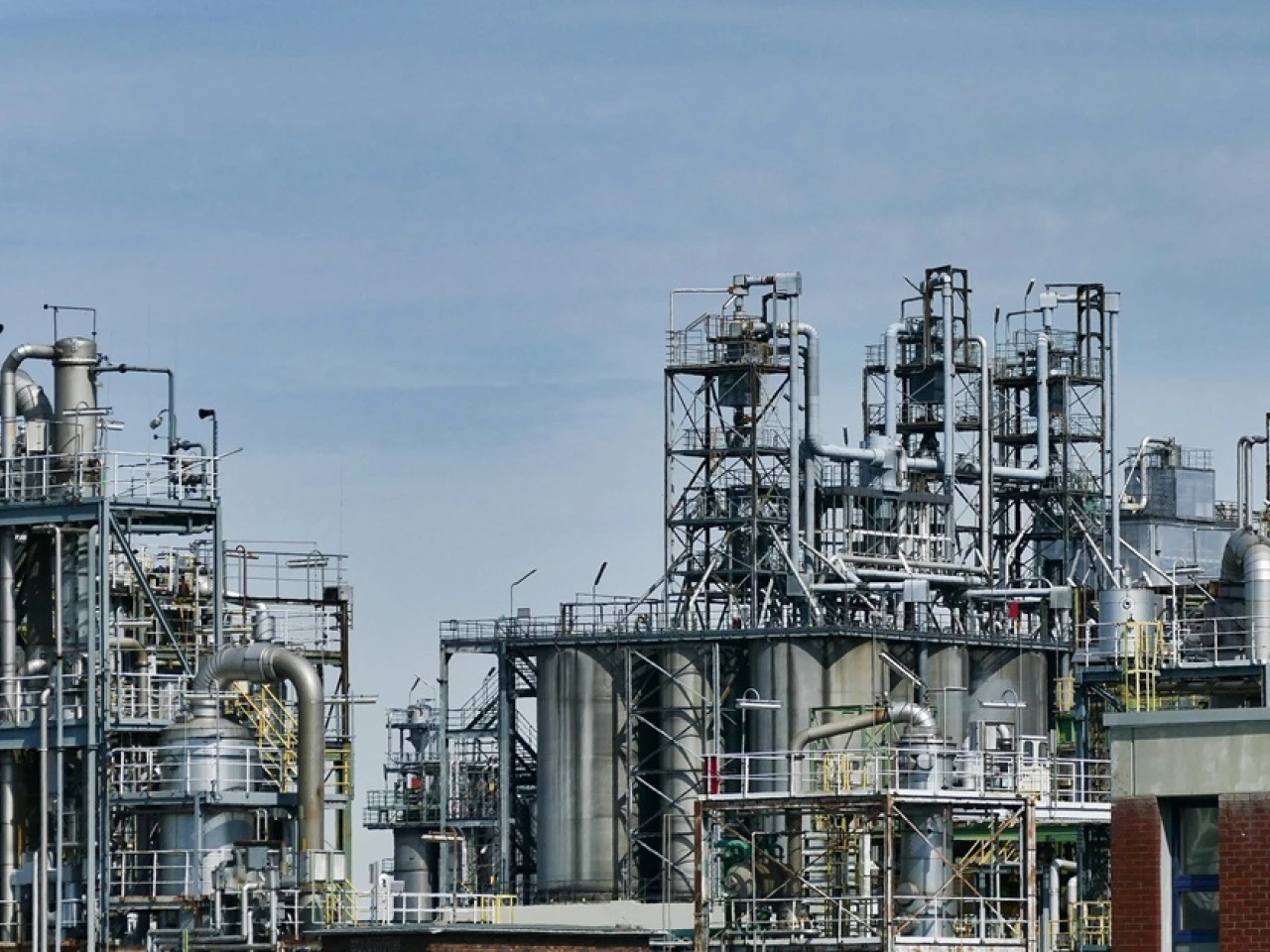 El petróleo WTI, referente de Ecuador, se disparó un 5,15 %