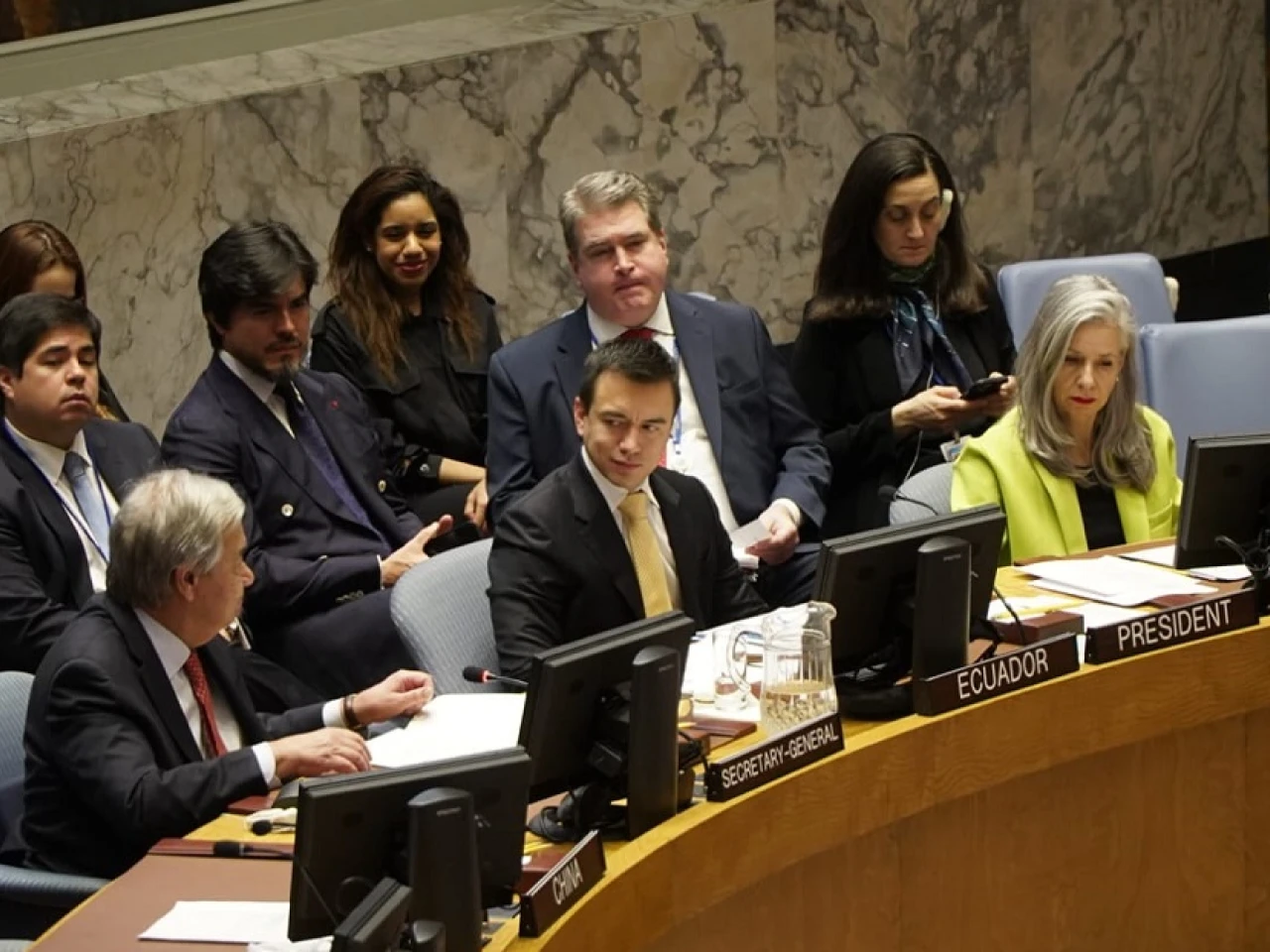 Noboa y sus ministros reciben casi a diario amenazas de muerte