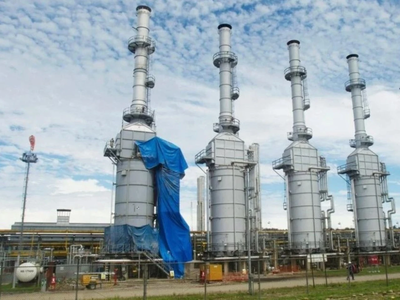 Gas natural supera a la generación conjunta de energía solar y eólica en América Latina