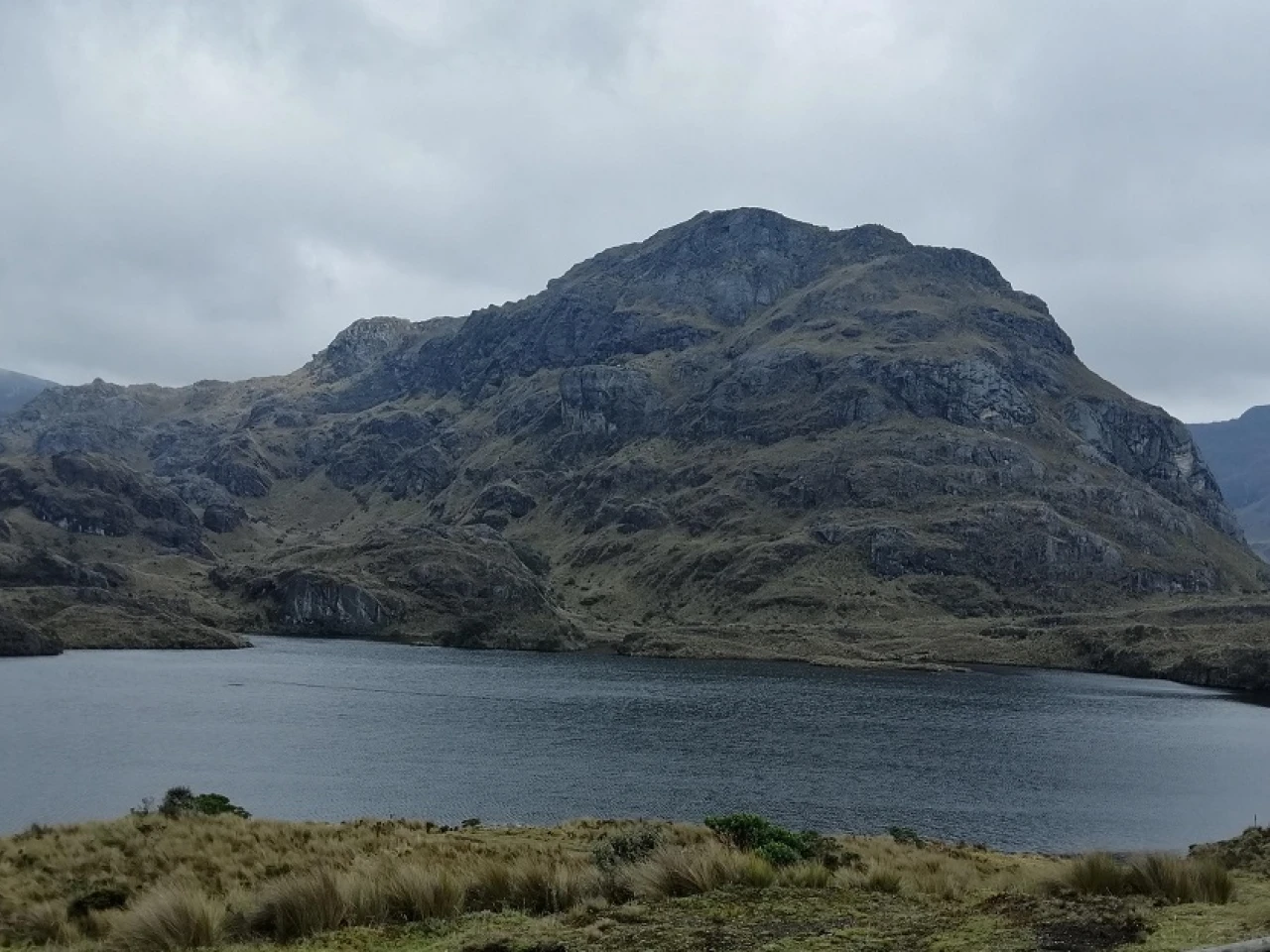 El Parque Nacional Cajas cuenta con 786 cuerpos de agua