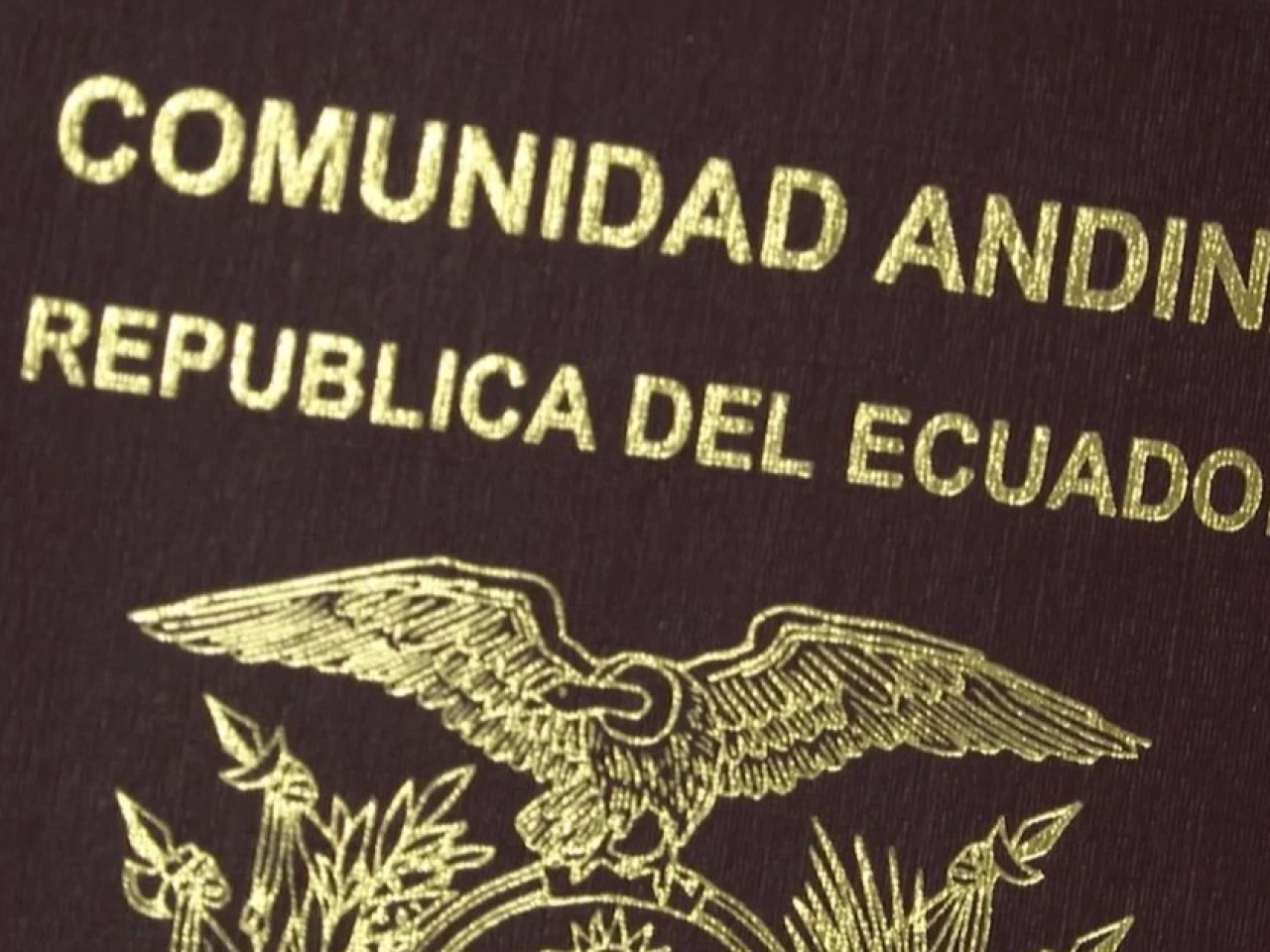 Pasaporte de Ecuador gana posiciones y amplía acceso a destinos sin visa en 2026