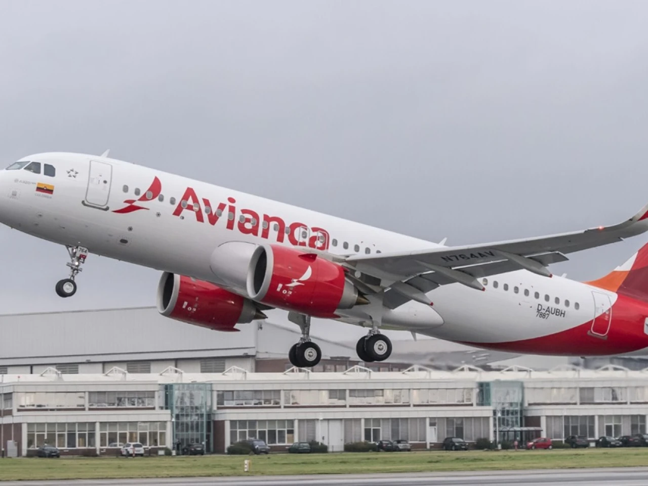 Avianca recibió una multa de $ 980.000 por violar régimen de libre competencia