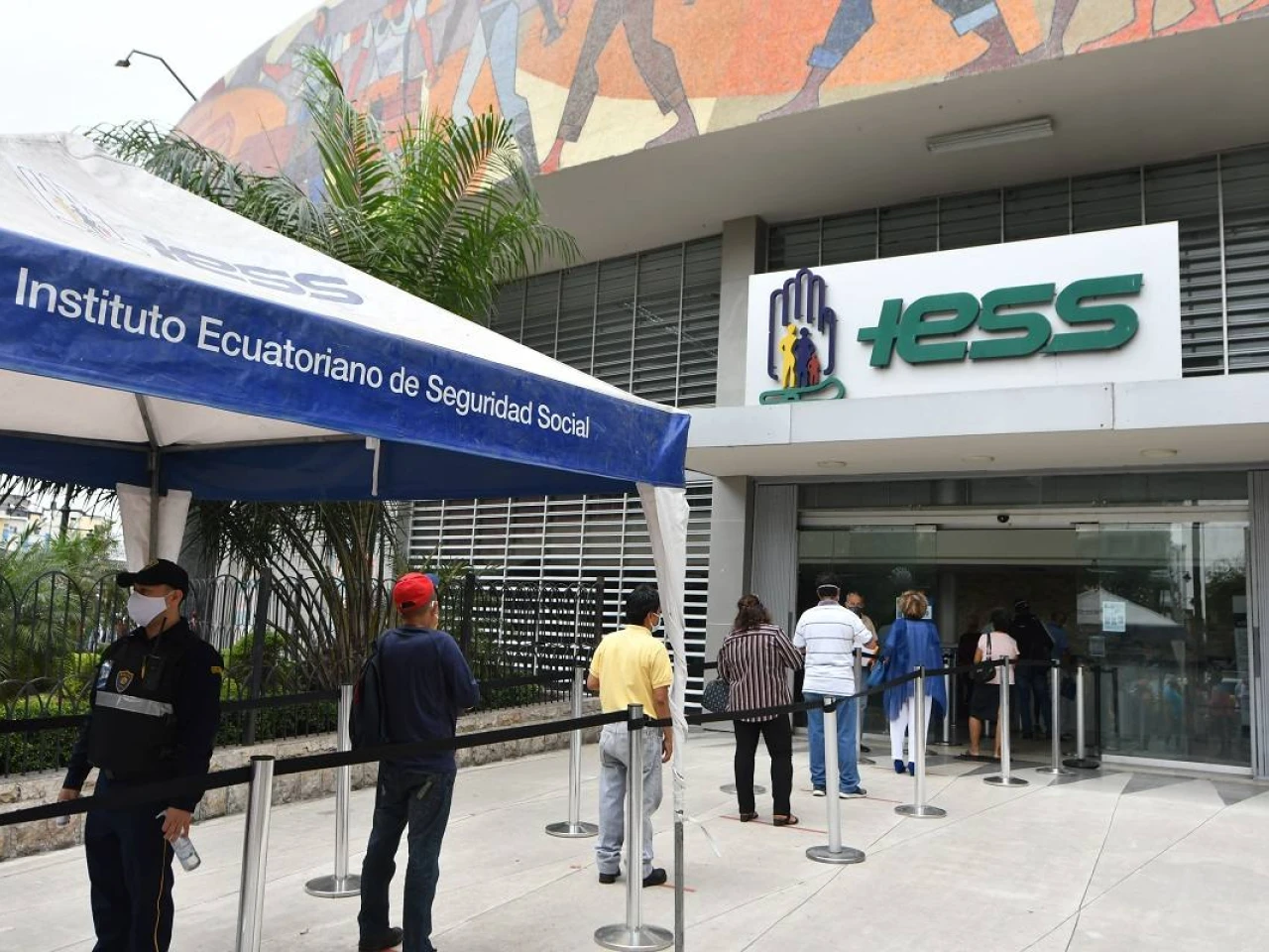 El IESS se queda sin 240 108 aportantes en tres meses de pandemia