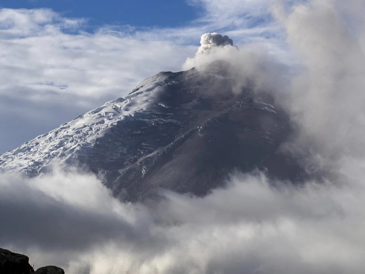 El Cotopaxi mantiene una actividad moderada con tendencia ascendente