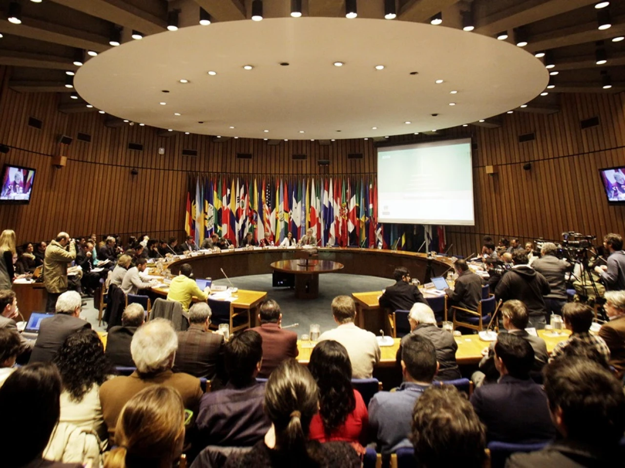 Cepal aumentó al 2,2 % previsión de crecimiento del PIB de Latinoamérica