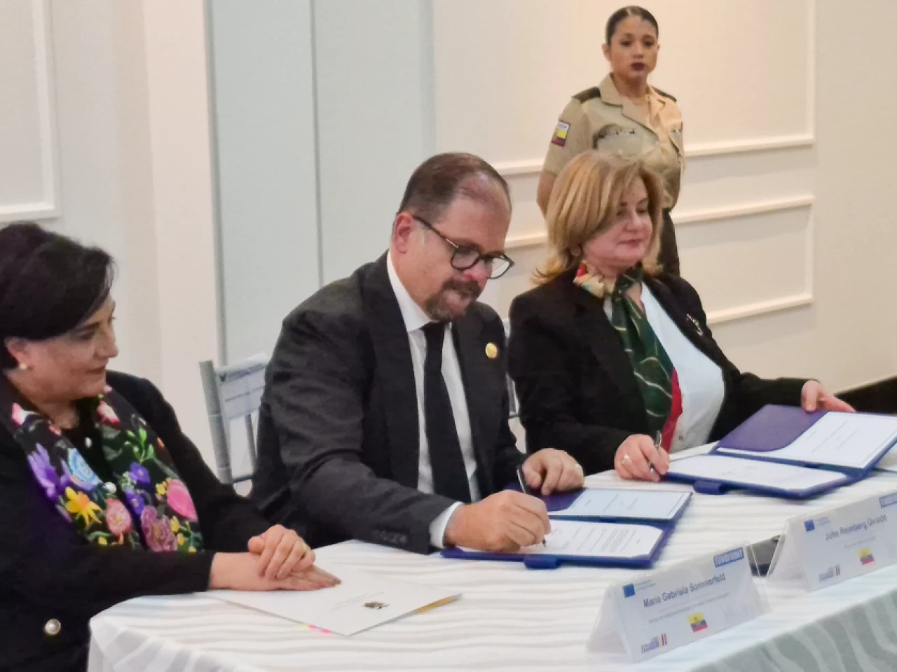 Ecuador y la Unión Europea fortalecen cooperación para enfrentar crimen transnacional y mejorar control fronterizo