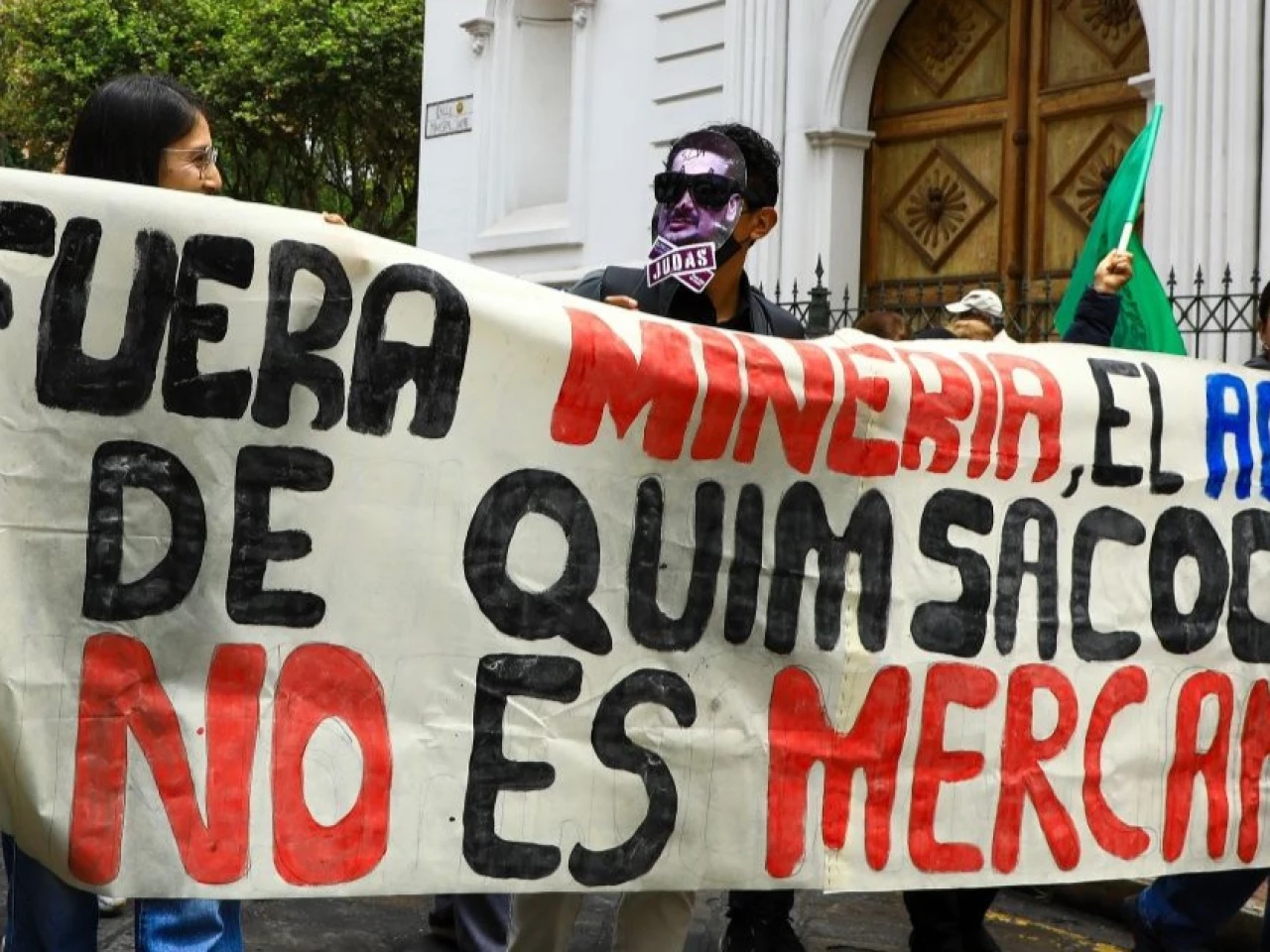 Gobierno inició proceso para suspender la licencia ambiental de Loma Larga
