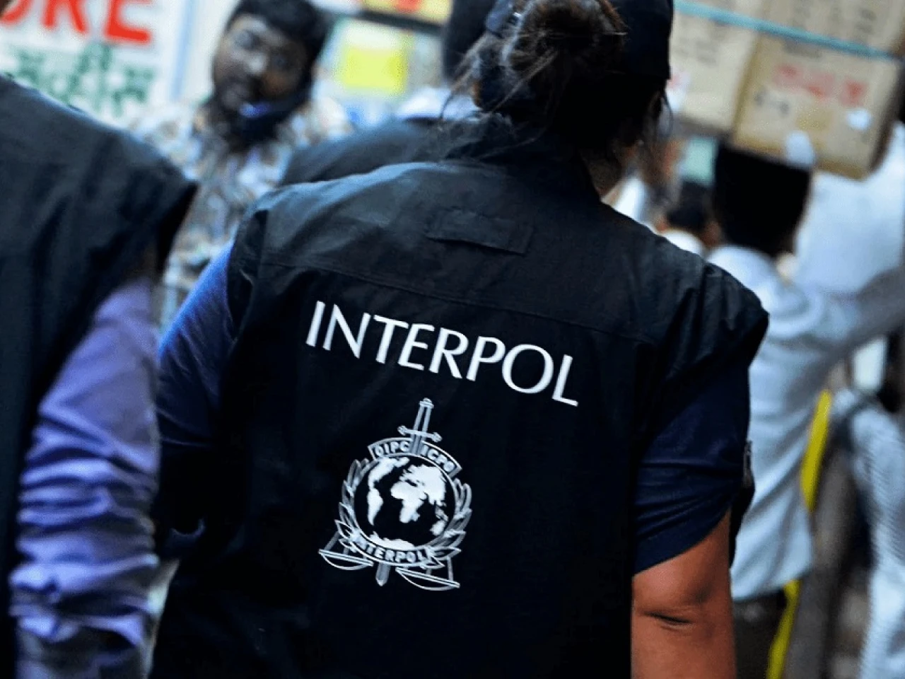Interpol detiene a 257 traficantes de migrantes