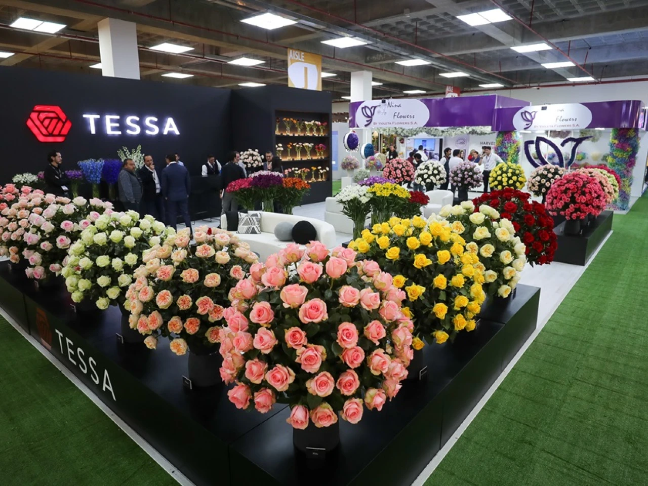 Ecuador se pone la meta de duplicar sus exportaciones de flores para 2035