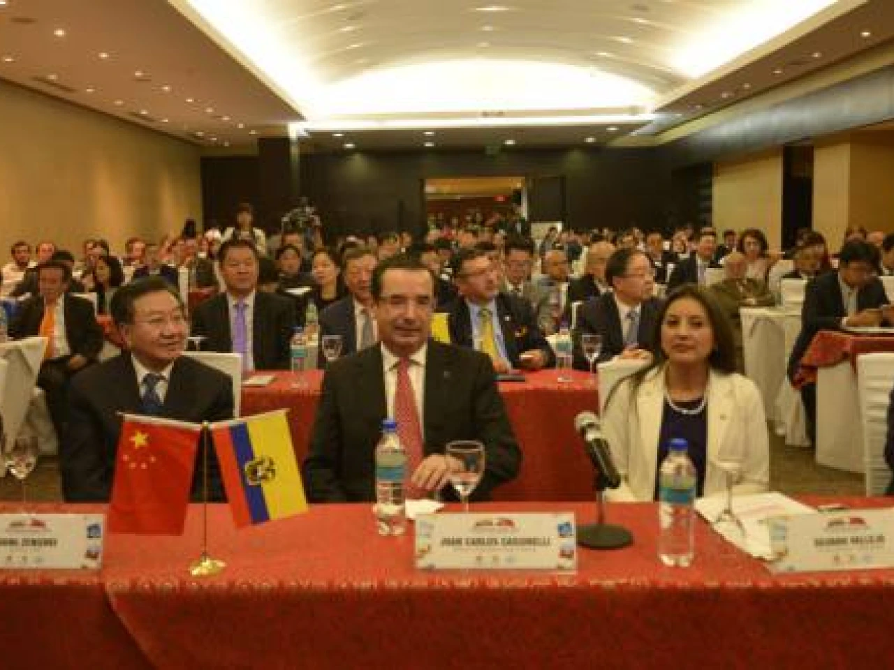$ 8.650 millones es deuda con China