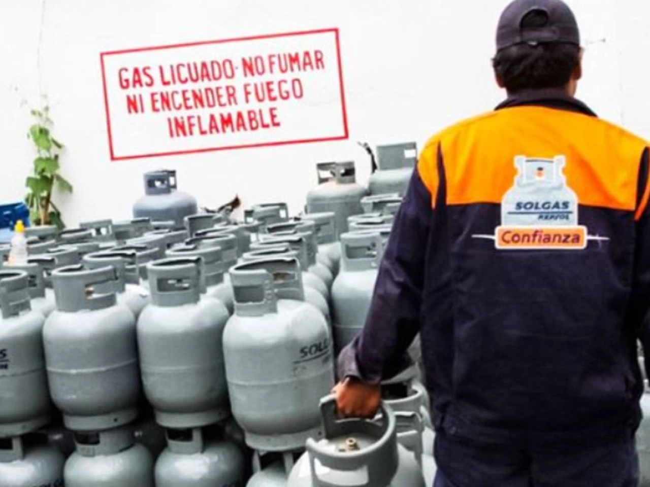 Crisis del gas en Perú expone falta de respaldo en ducto que genera casi la mitad de la electricidad del país