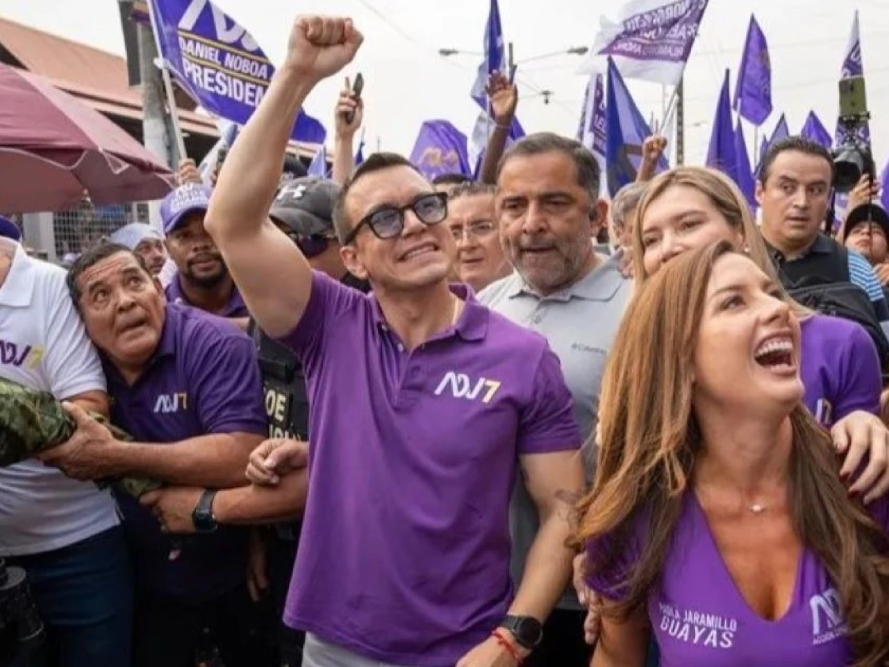 Noboa necesita $ 320 millones para cumplir con nuevos bonos y ayudas sociales 