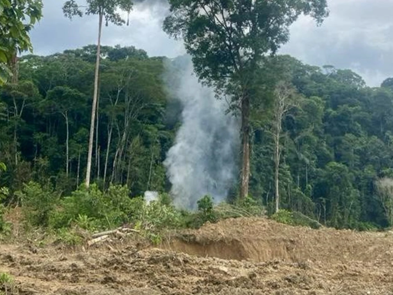 Maquinaria utilizada para minería ilegal fue destruida en Sucumbíos