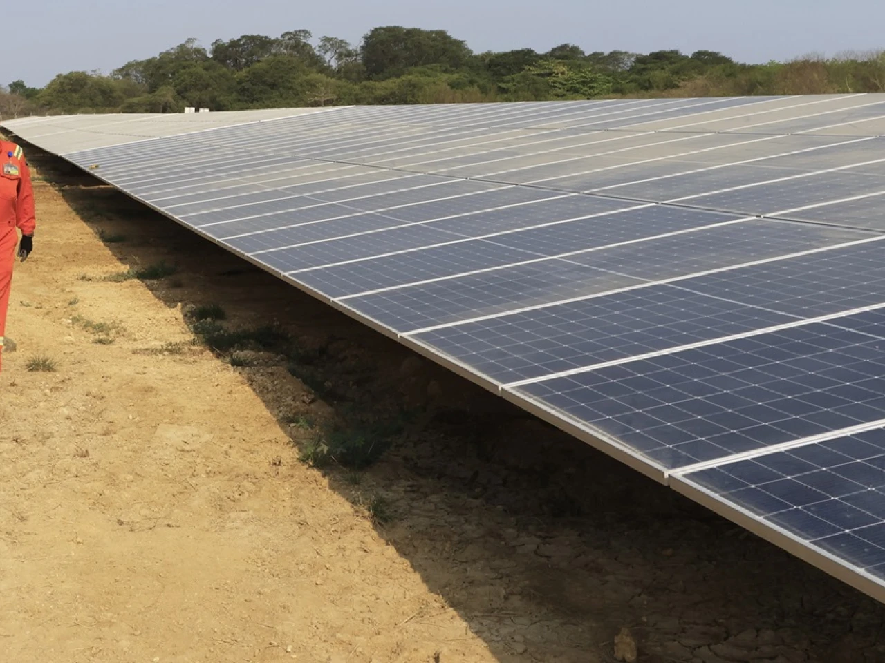 Los países andinos avanzan en la implementación de un mercado eléctrico regional