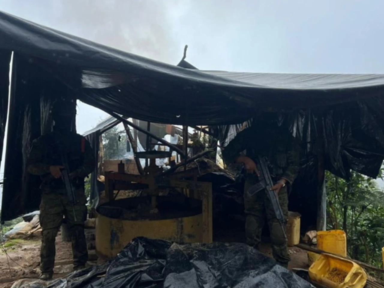 Ecuador destruye 129 campamentos de minería ilegal en el Parque Nacional Podocarpus