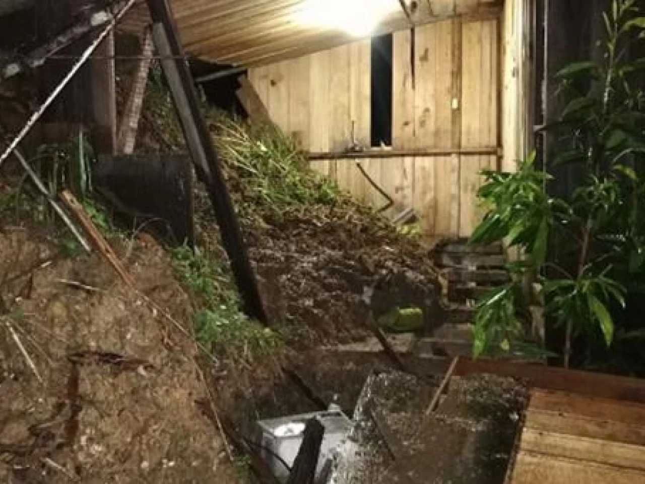 Las fuertes lluvias dejaron un muerto, familias evacuadas e inundaciones en Pastaza